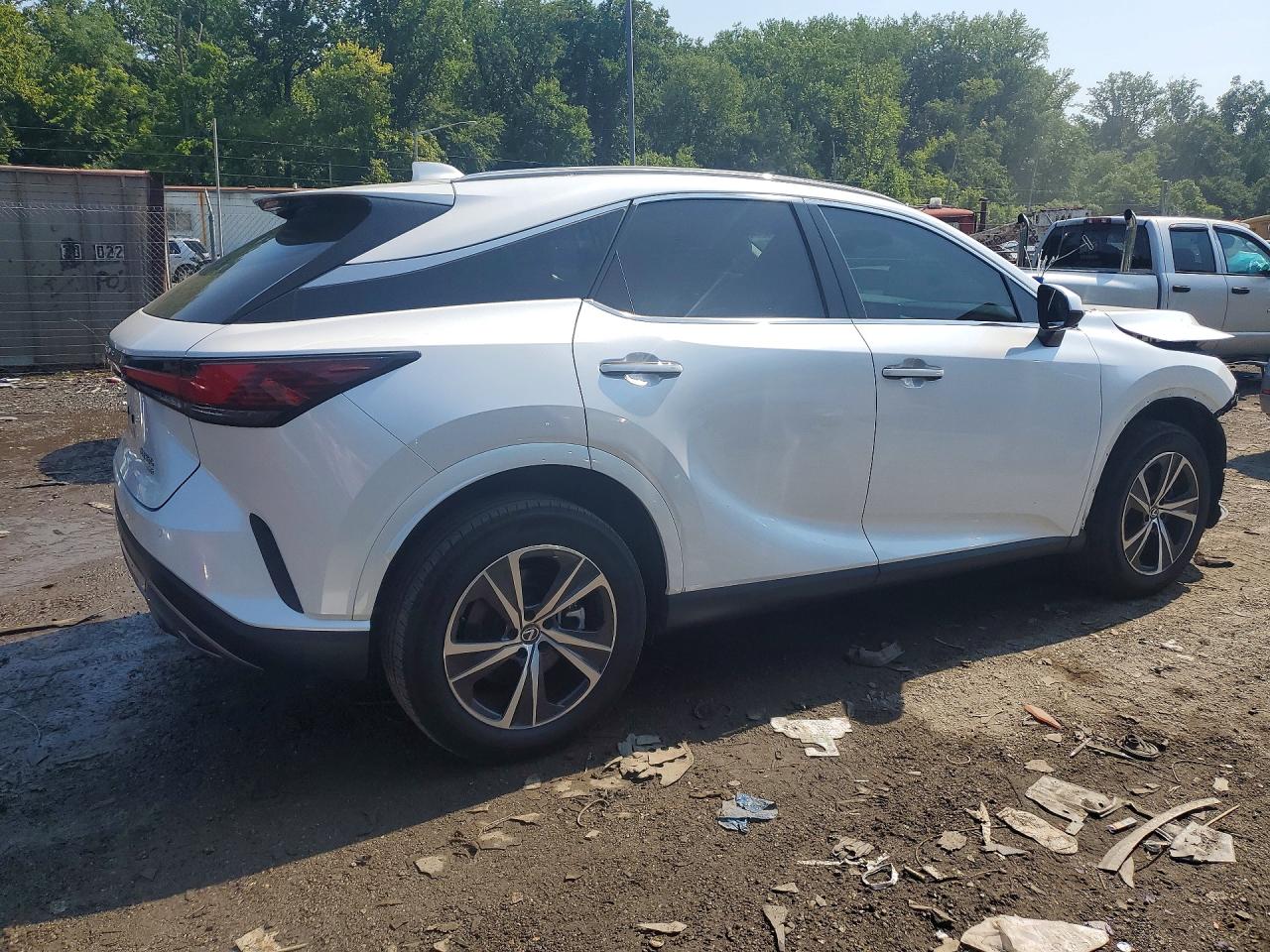 2T2BBMCAXPC021822 · 2023 LEXUS RX 350H · 3/13