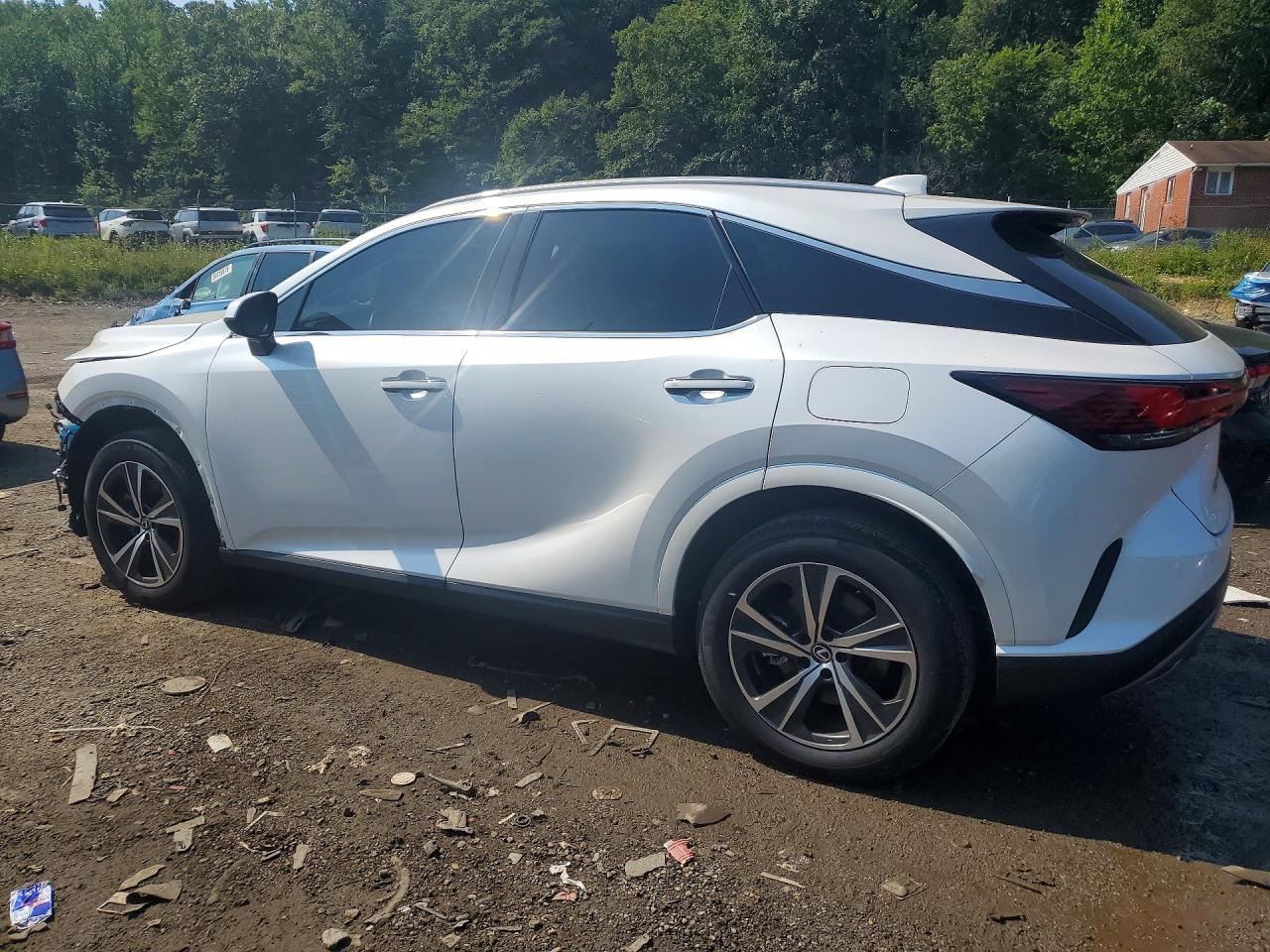 2T2BBMCAXPC021822 · 2023 LEXUS RX 350H · 2/13