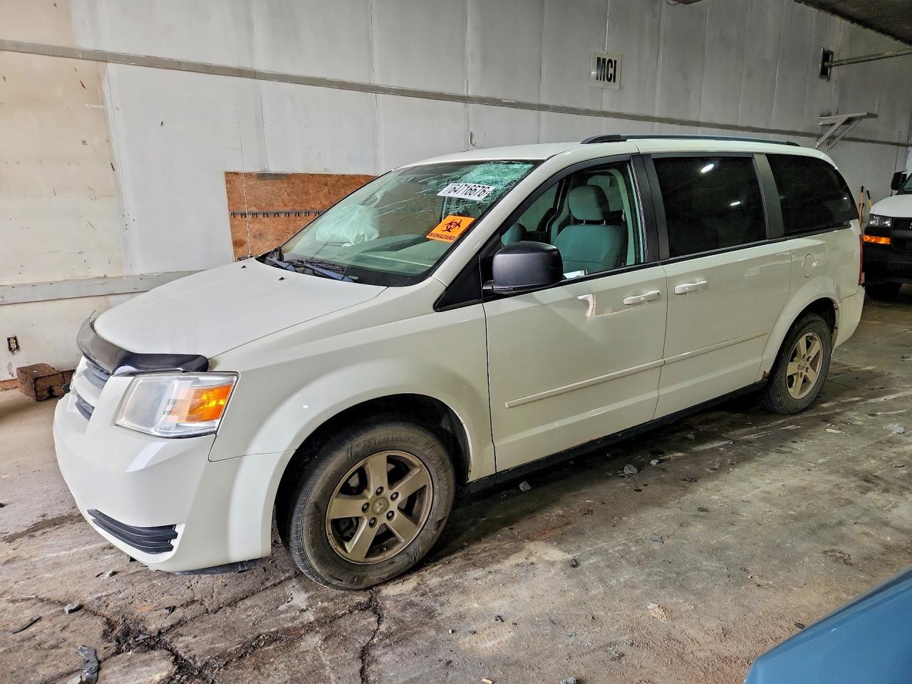 2D4RN4DE5AR265044 · 2010 DODGE GRAND CARAVAN