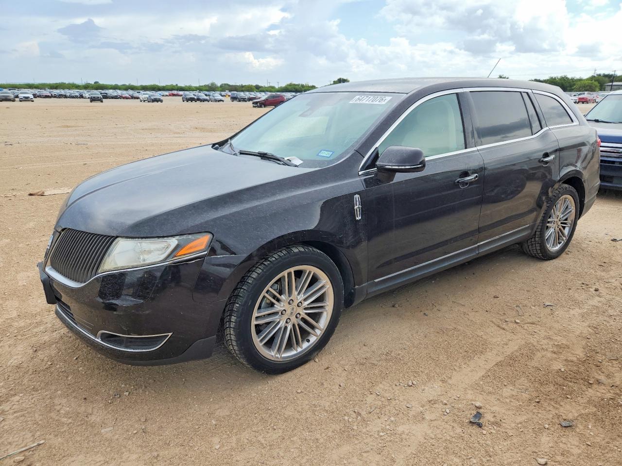 2LMHJ5AT8DBL58926 · 2013 LINCOLN MKT