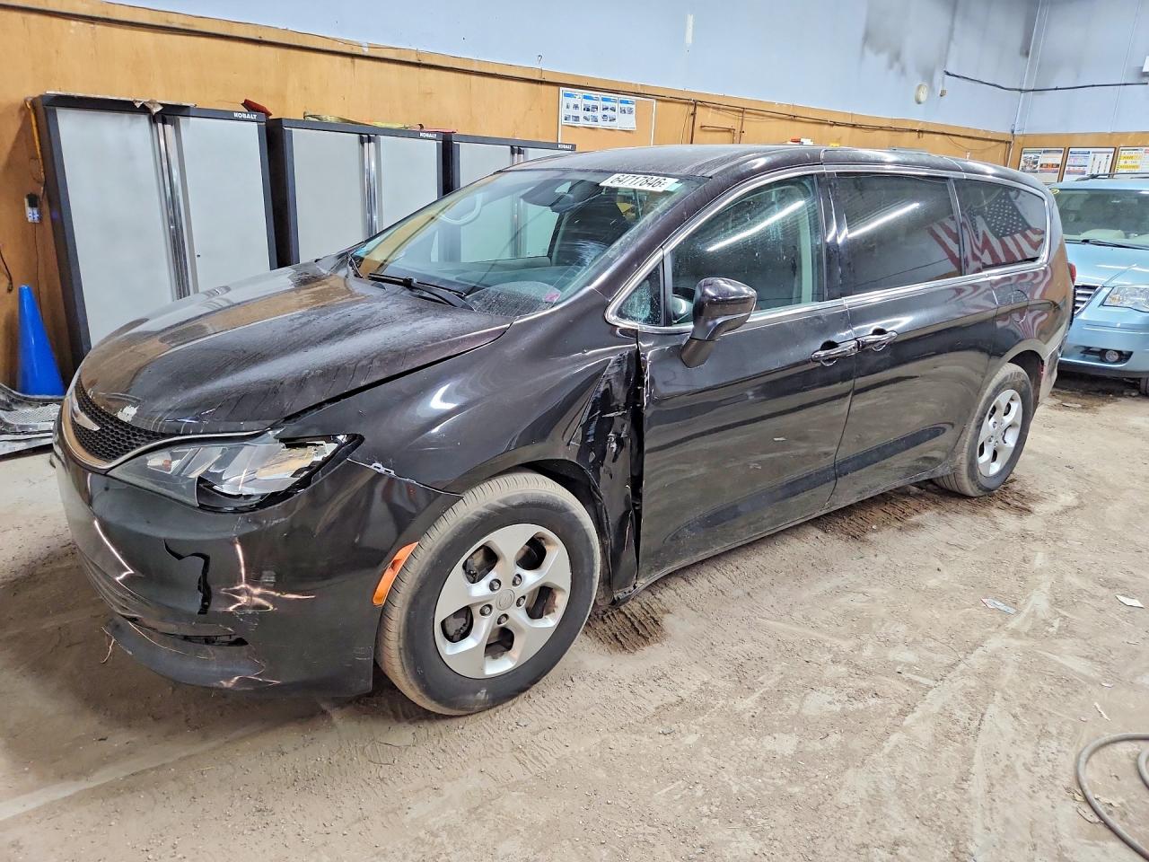 2C4RC1CG3HR665313 · 2017 CHRYSLER PACIFICA