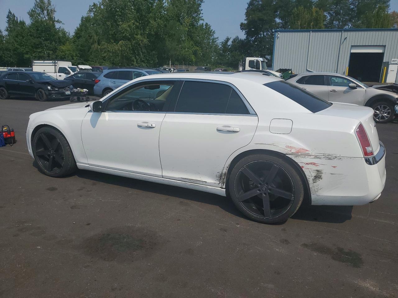 2C3CCAAG3DH707704 · 2013 CHRYSLER 300 · 2/12