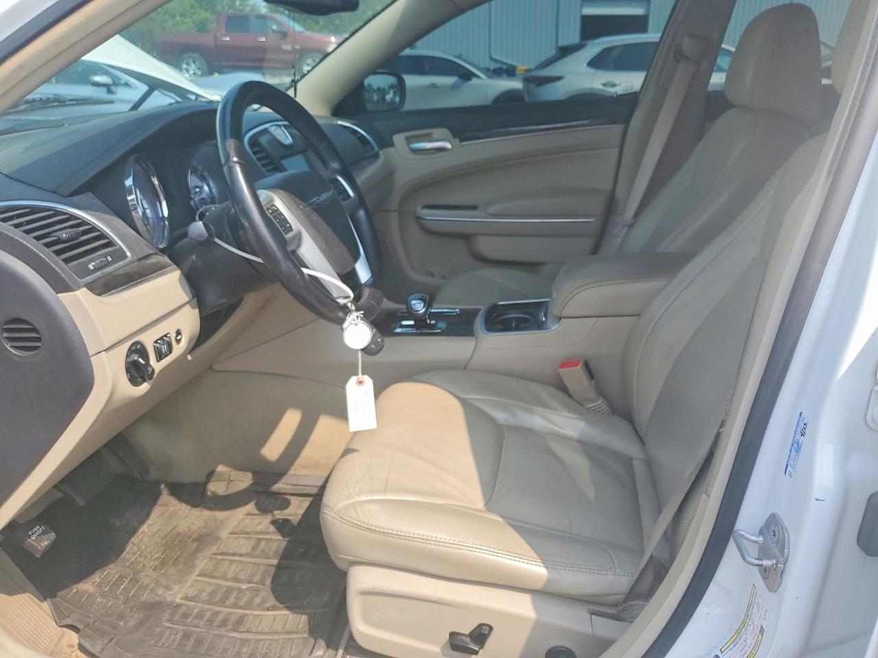2C3CCAAG3DH707704 · 2013 CHRYSLER 300 · 7/12