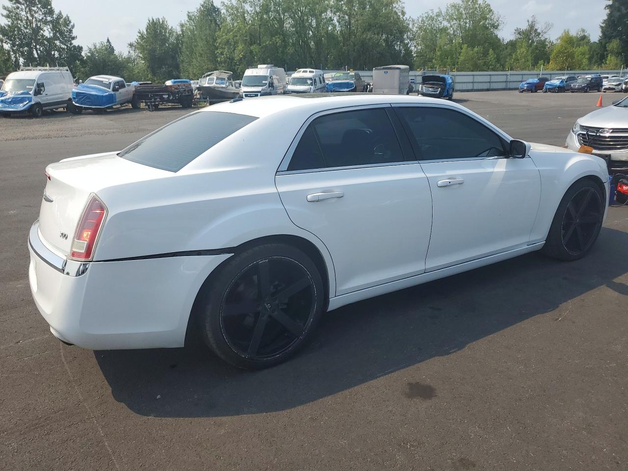 2C3CCAAG3DH707704 · 2013 CHRYSLER 300 · 3/12