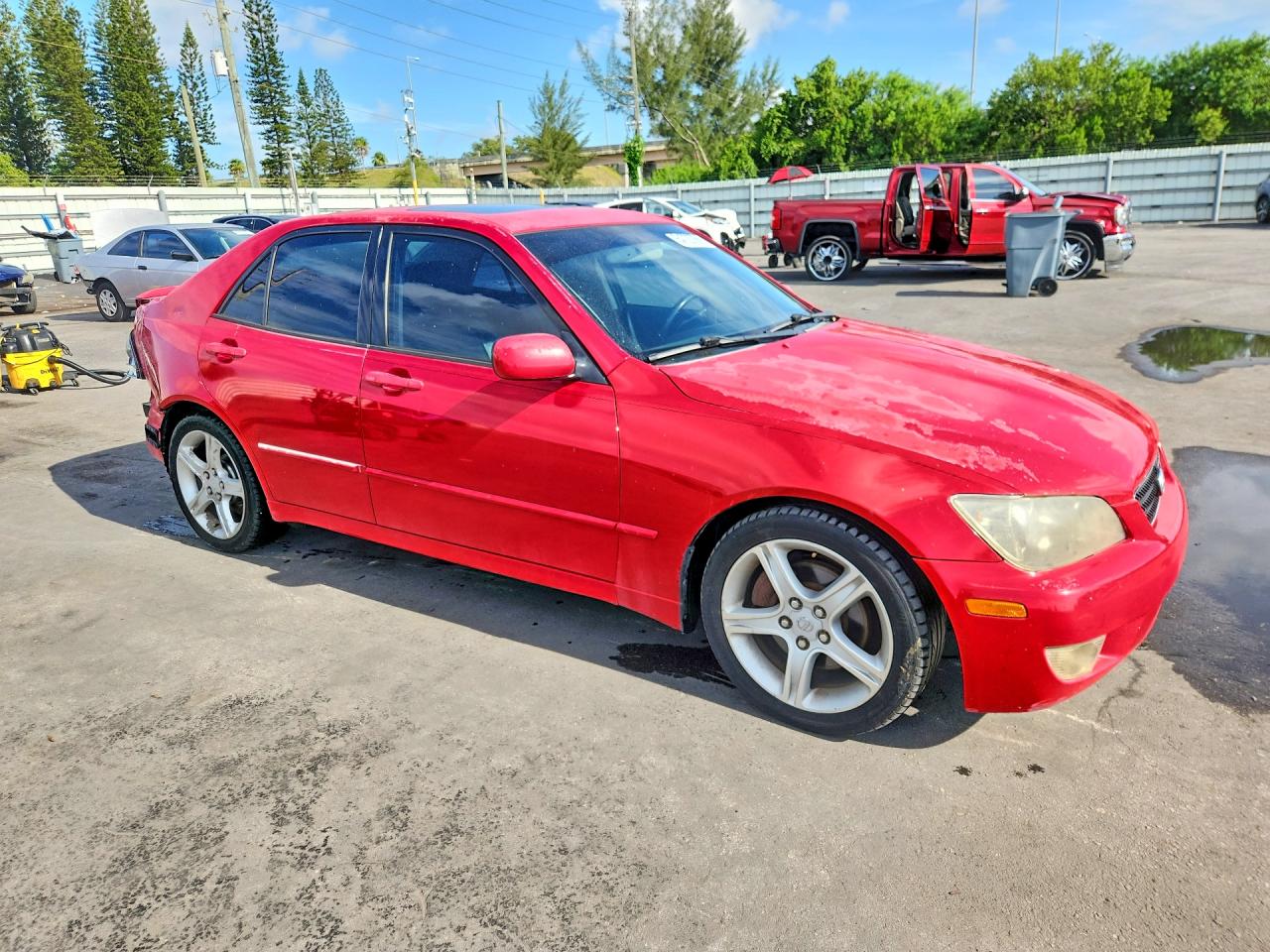 JTHBD192040089810 · 2004 LEXUS IS · 4/13