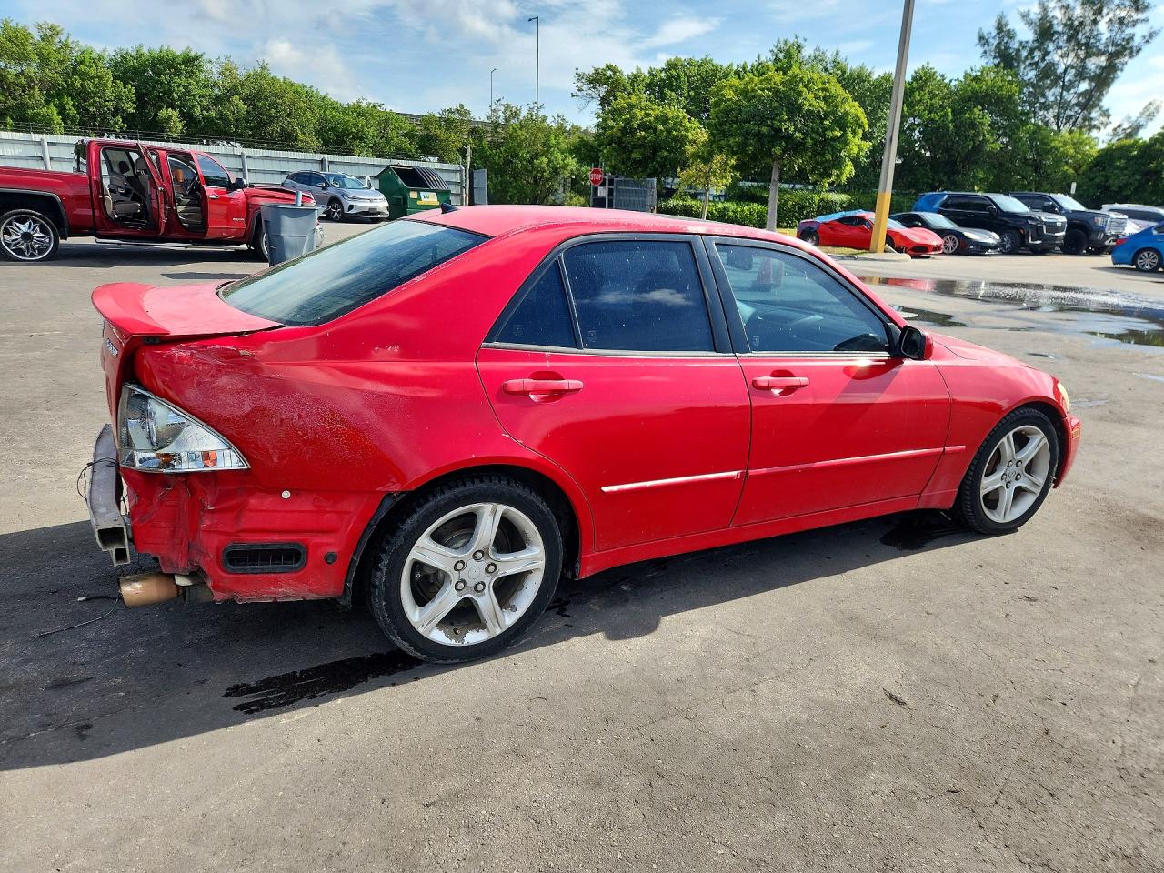 JTHBD192040089810 · 2004 LEXUS IS · 3/13