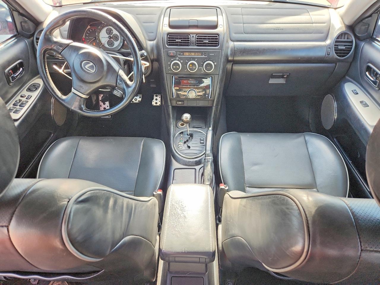 JTHBD192040089810 · 2004 LEXUS IS · 8/13