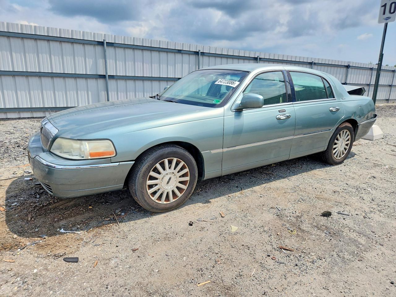 1LNHM81W84Y630750 · 2004 LINCOLN TOWN CAR