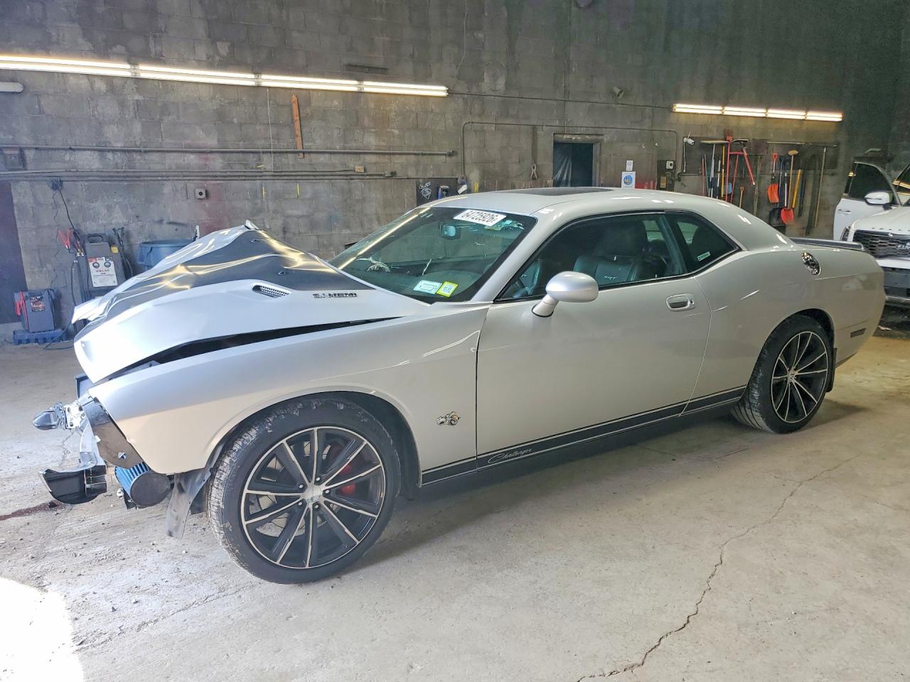 2B3LJ74W99H569988 · 2009 DODGE CHALLENGER