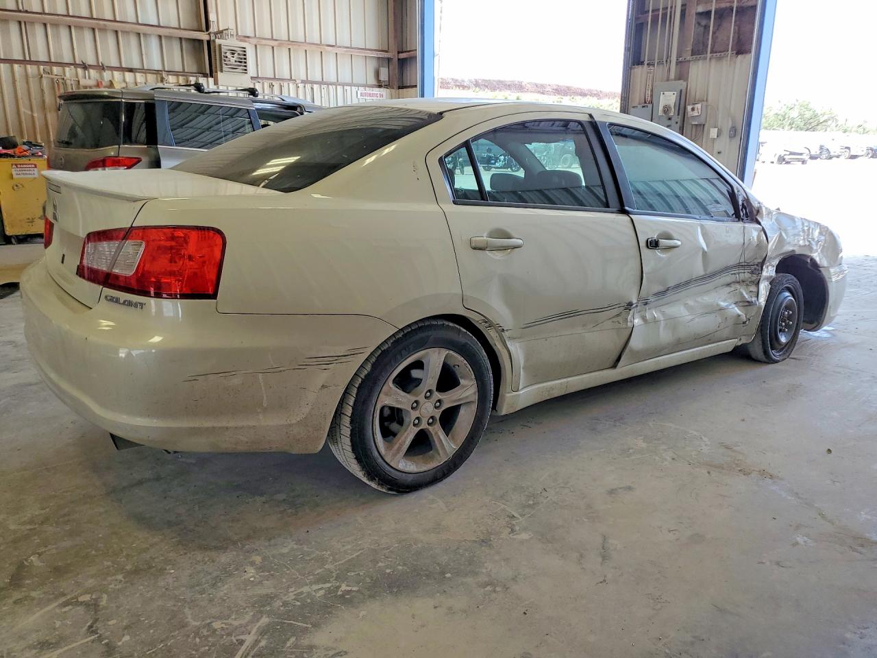 4A3AB36F09E004140 · 2009 MITSUBISHI GALANT · 3/12