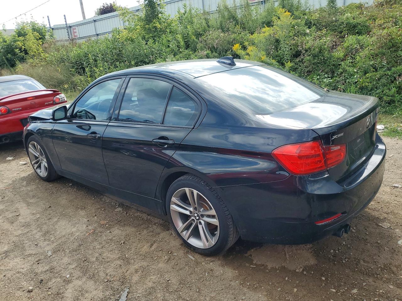 WBA3B3C53DF537350 · 2013 BMW 328 · 2/12