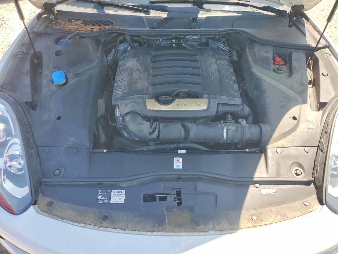 WP1AA2A22GLA04751 · 2016 PORSCHE CAYENNE · 11/12