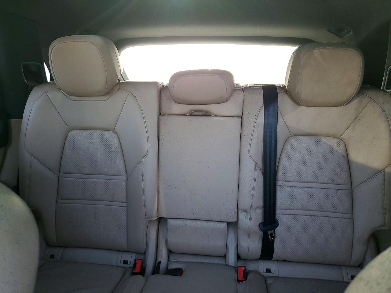WP1AA2AY9KDA06553 · 2019 PORSCHE CAYENNE · 10/13