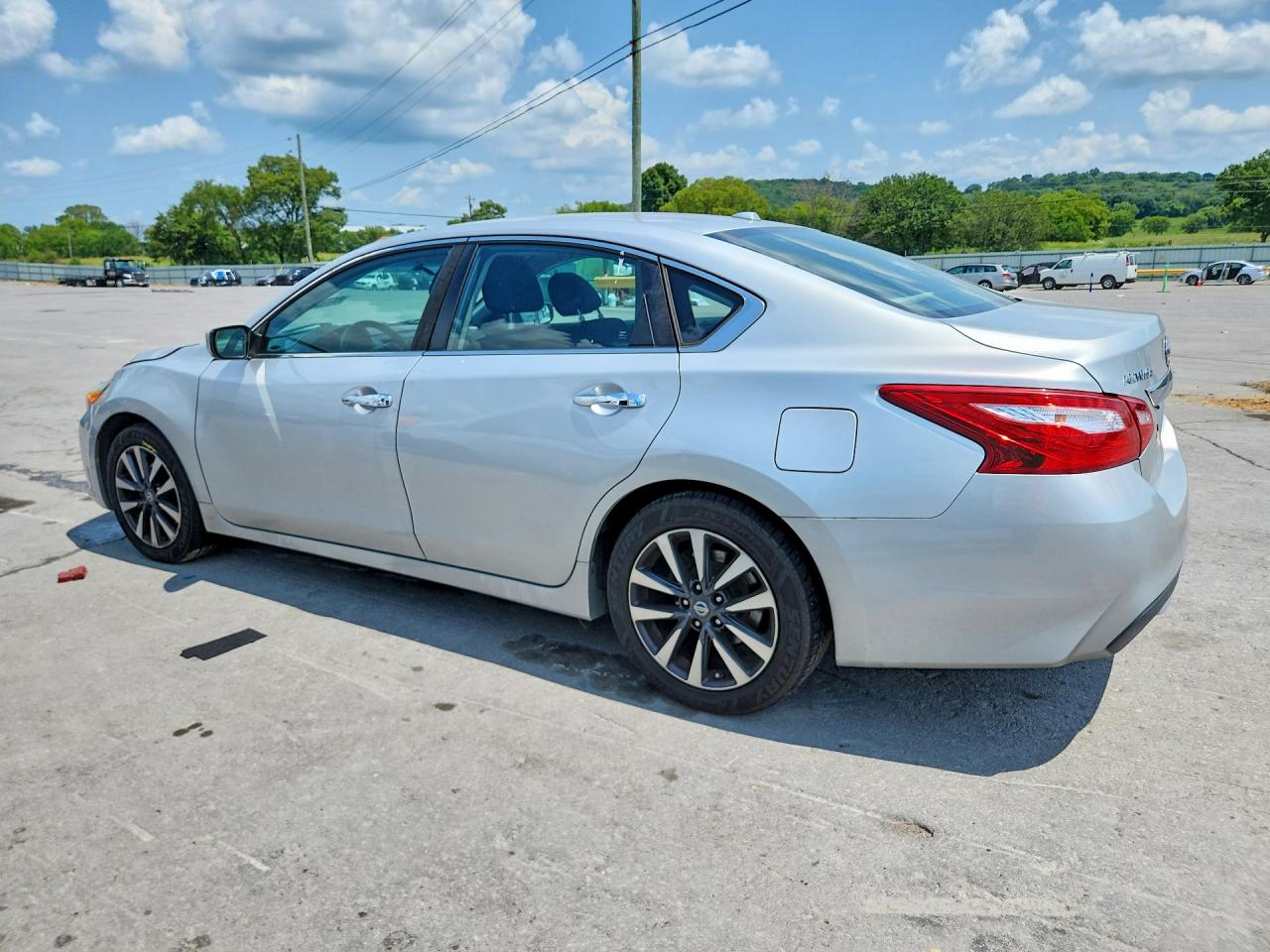1N4AL3AP5HC192833 · 2017 NISSAN ALTIMA · 2/12