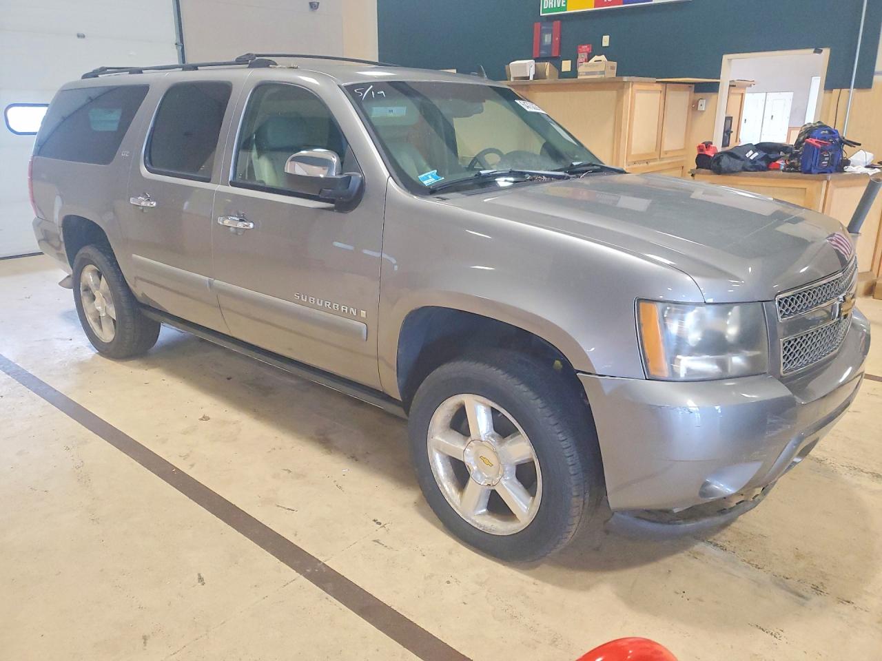 3GNFK16337G249157 · 2007 CHEVROLET SUBURBAN · 4/13