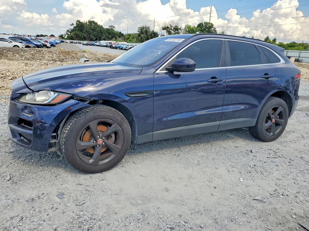 SADCJ2FX9KA395324 · 2019 JAGUAR F-PACE