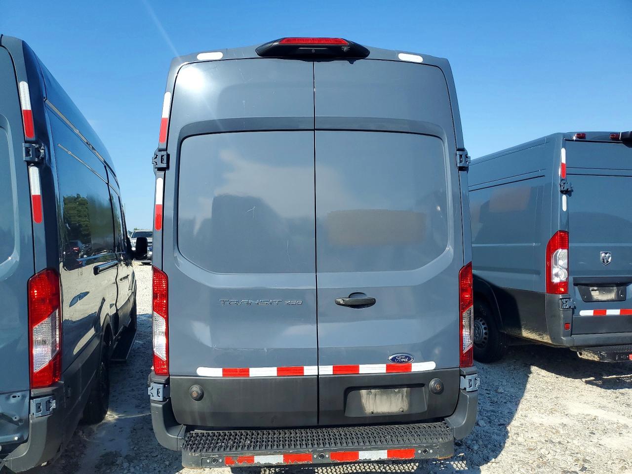 1FTBR3X81LKB27330 · 2020 FORD TRANSIT · 6/12