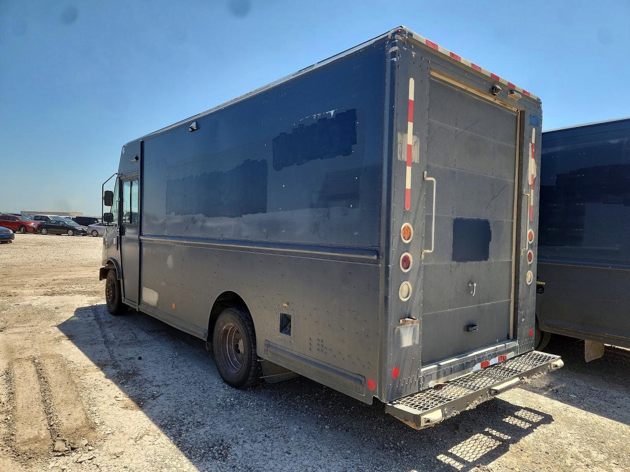 1F65F5KN7L0A01518 · 2020 FORD F59 · 2/13