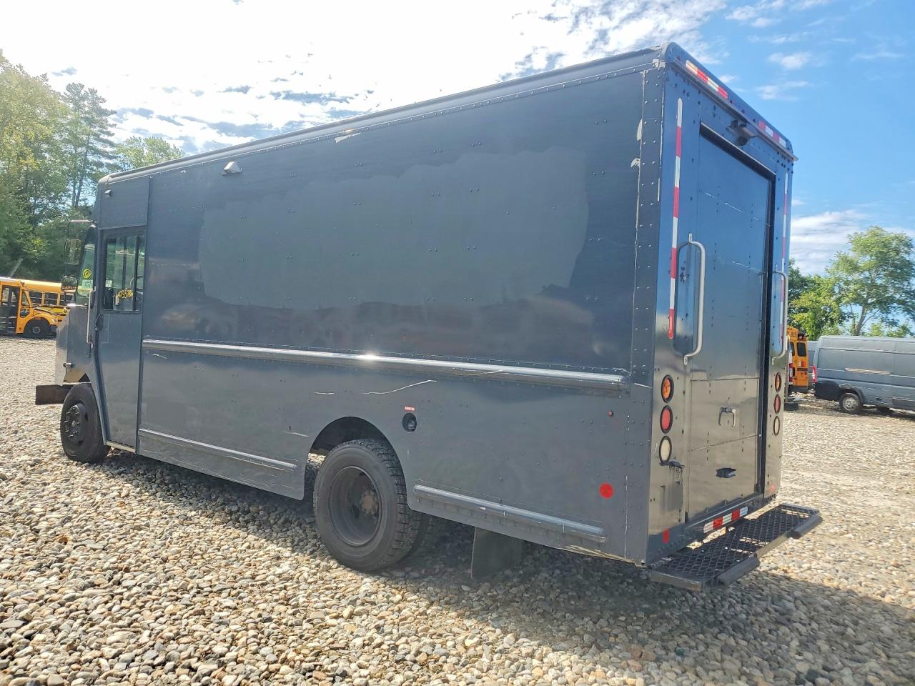 4UZAC2EA1LCMK0339 · 2020 FREIGHTLINER MT45 CHASSIS · 2/13