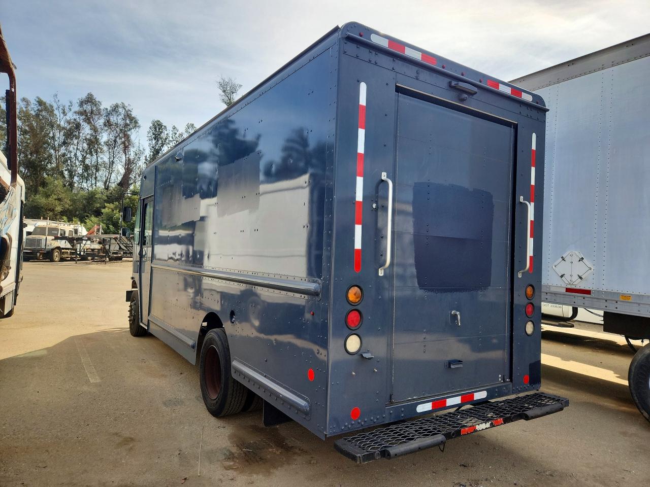 4UZAC2EA6MCML0978 · 2021 FREIGHTLINER MT45 CHASSIS · 2/13