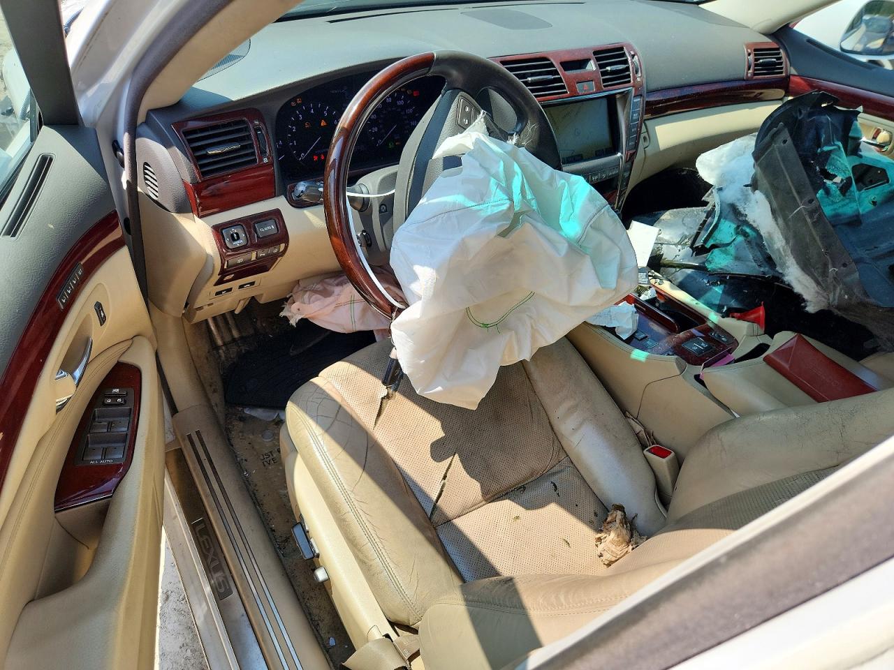 JTHBL46F085083803 · 2008 LEXUS LS · 8/12