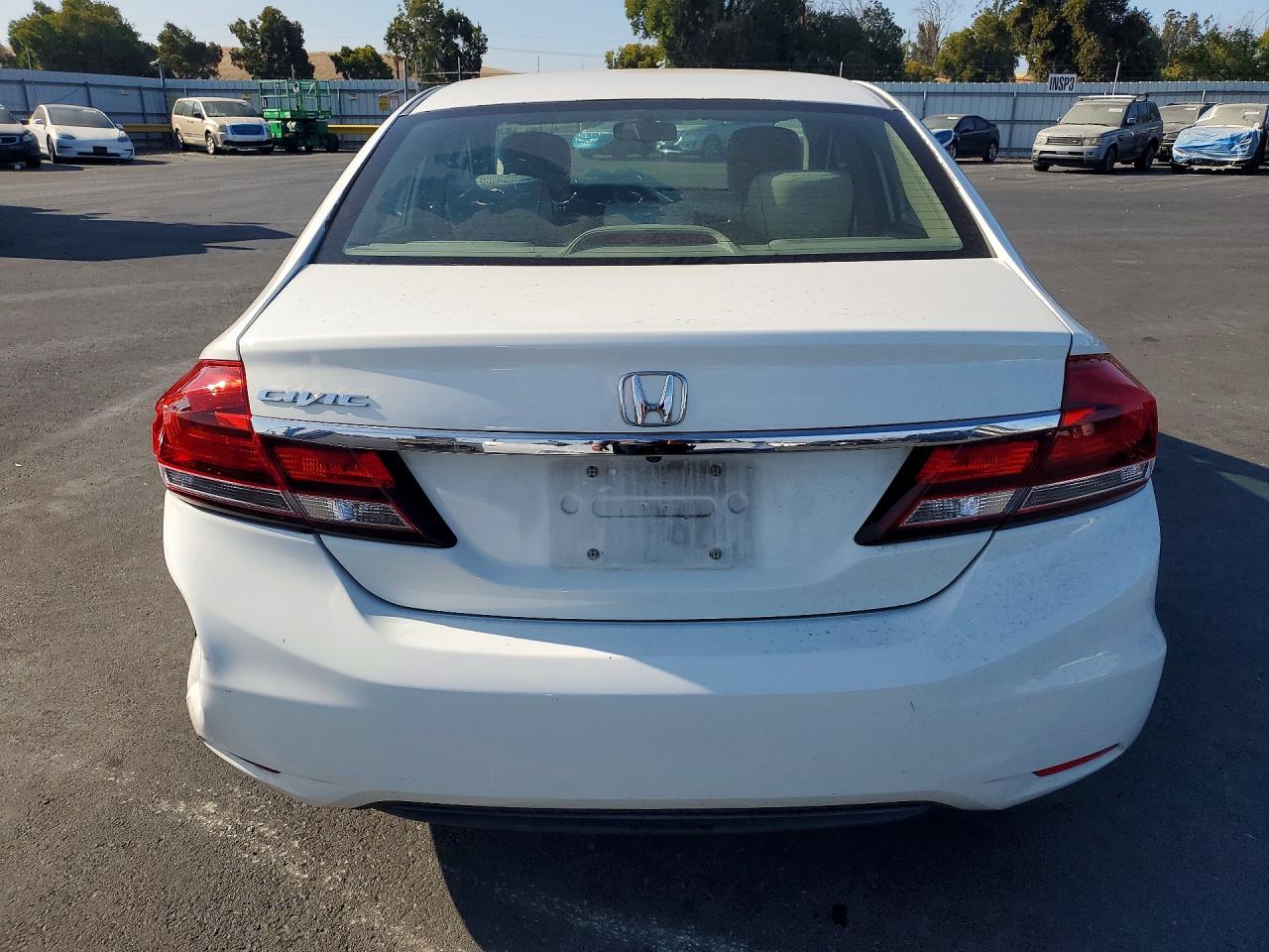 2HGFB2F51FH512018 · 2015 HONDA CIVIC · 6/12
