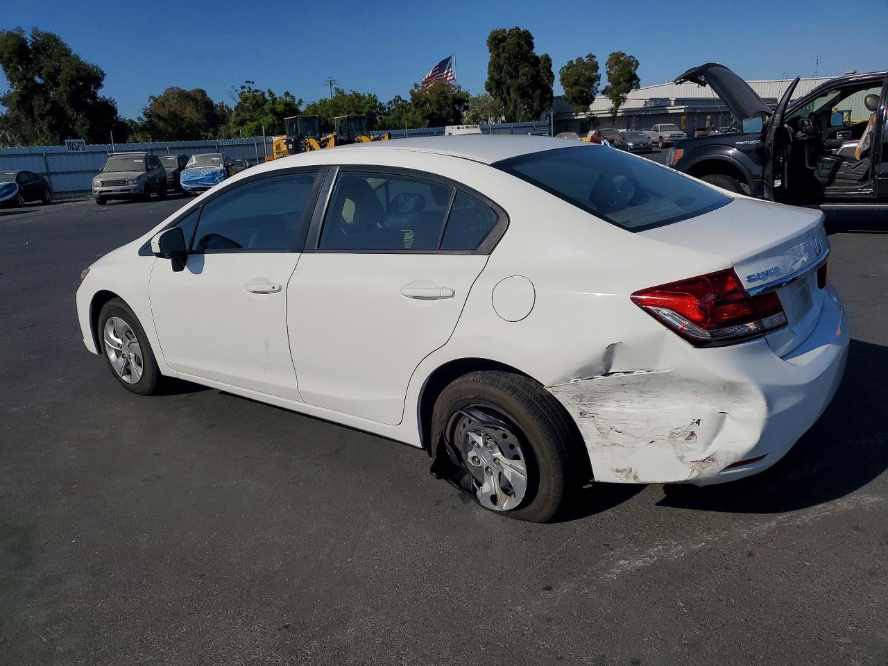 2HGFB2F51FH512018 · 2015 HONDA CIVIC · 2/12