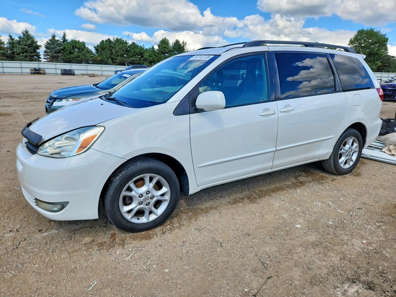 2005 TOYOTA SIENNA