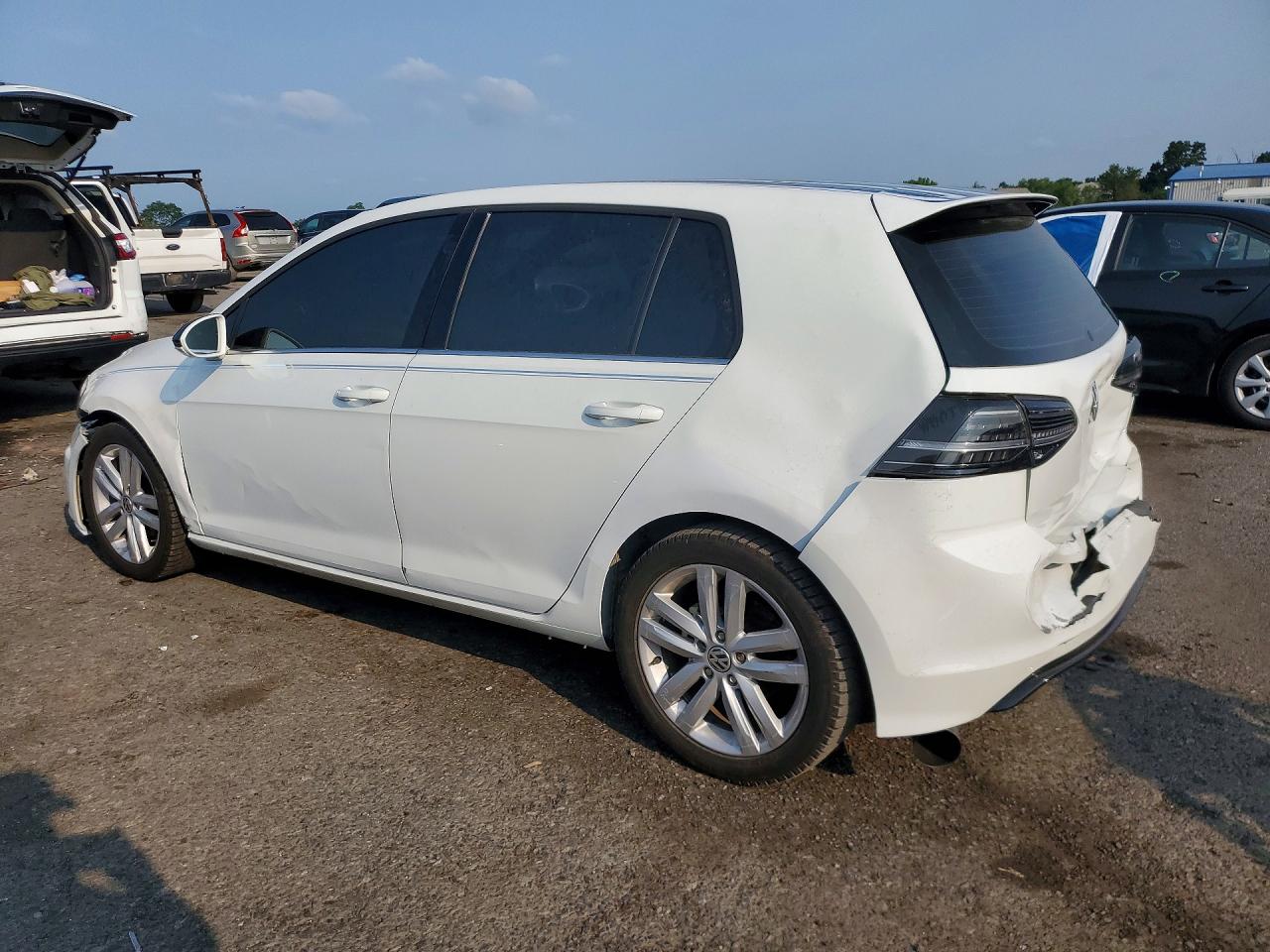 3VW5T7AU6GM039557 · 2016 VOLKSWAGEN GTI · 2/13