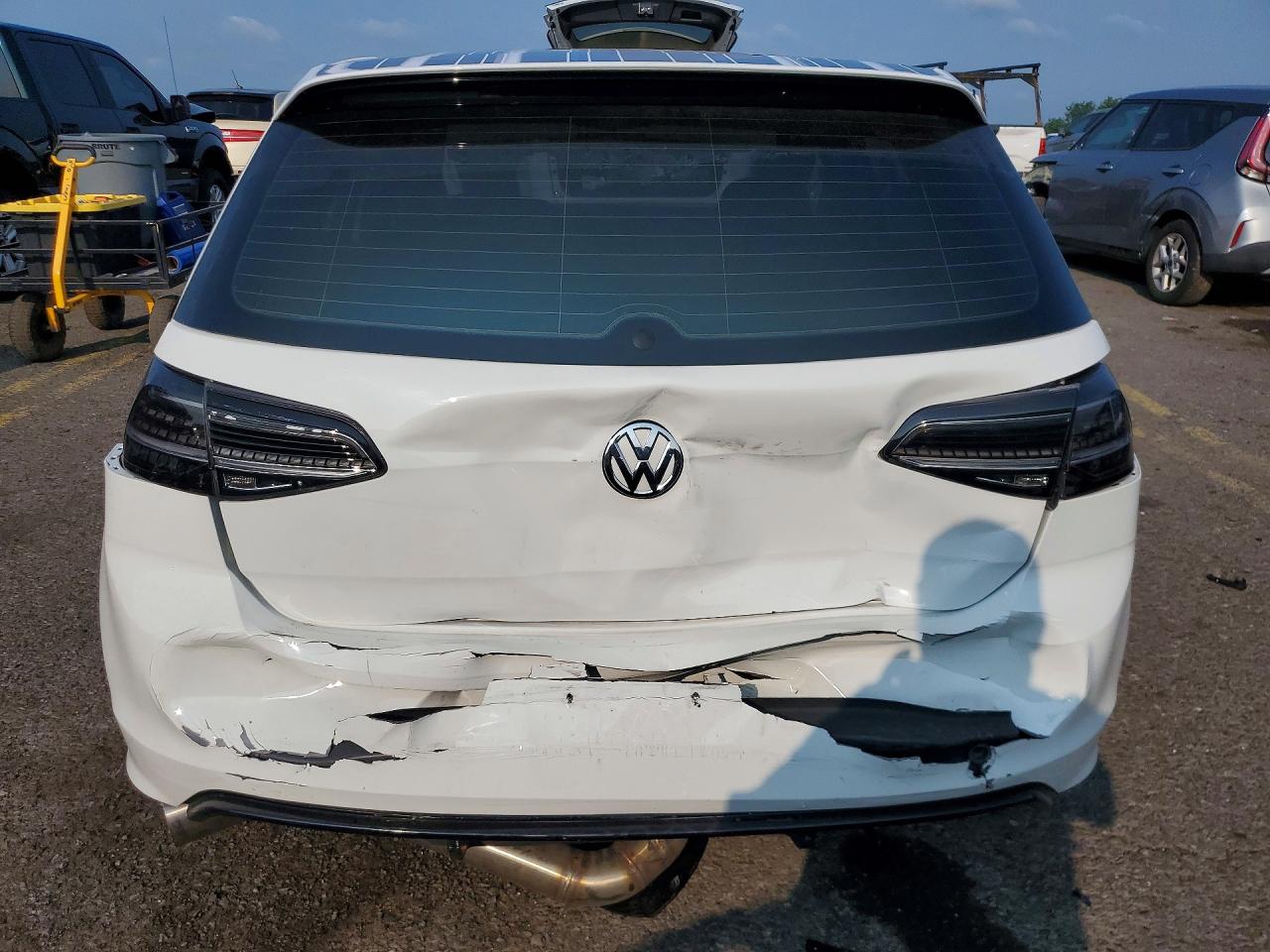 3VW5T7AU6GM039557 · 2016 VOLKSWAGEN GTI · 6/13