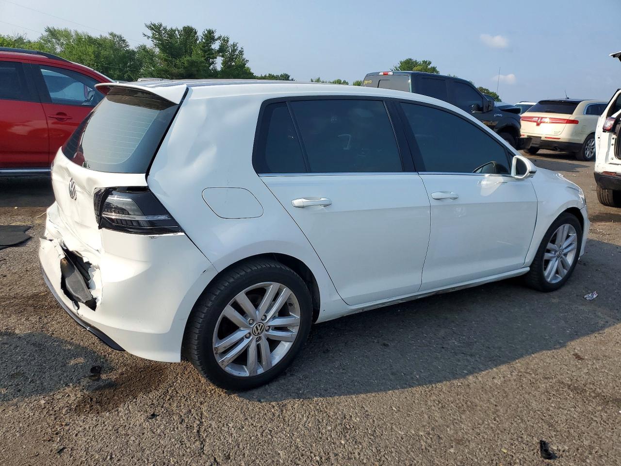 3VW5T7AU6GM039557 · 2016 VOLKSWAGEN GTI · 3/13