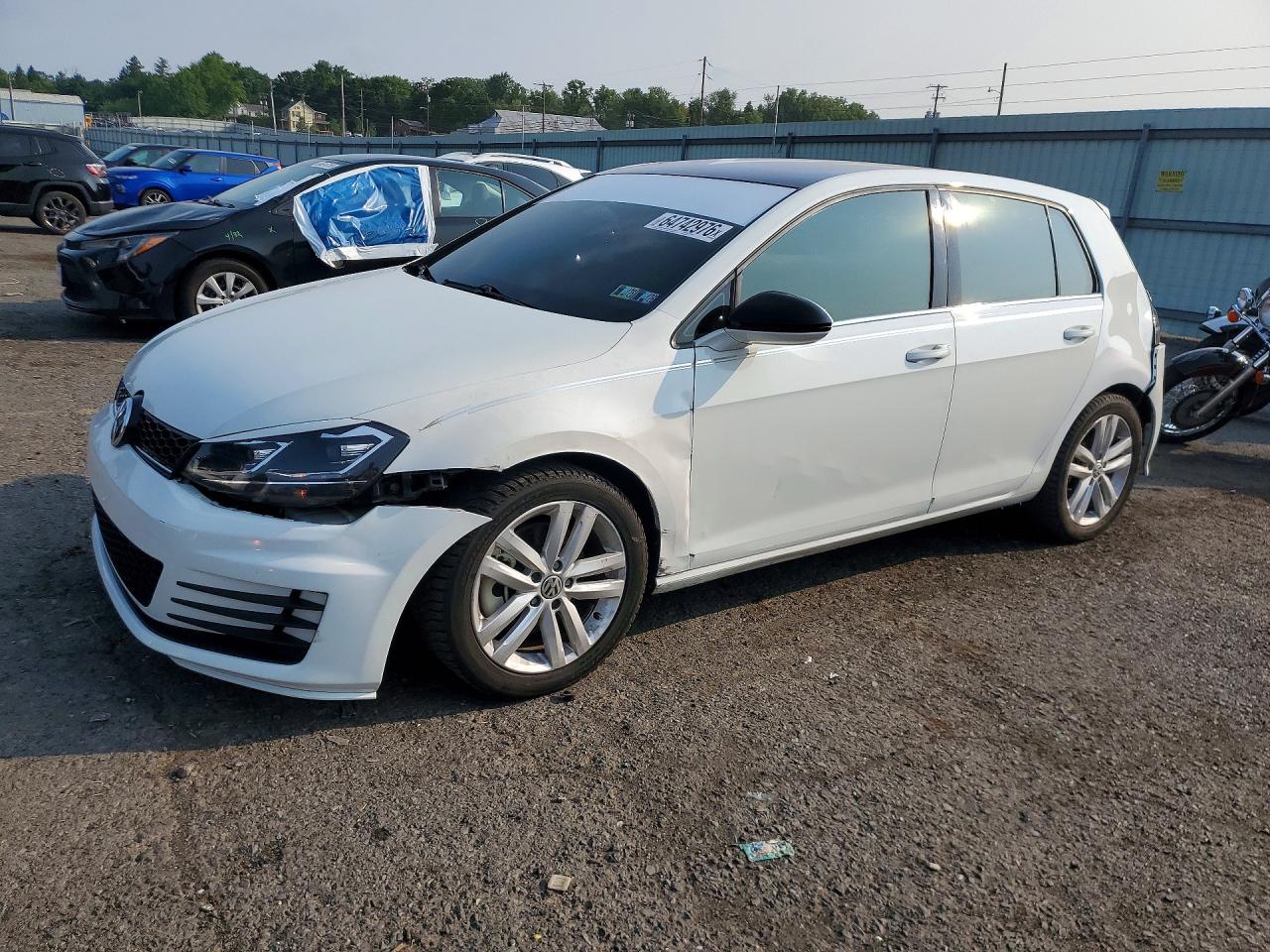 3VW5T7AU6GM039557 · 2016 VOLKSWAGEN GTI