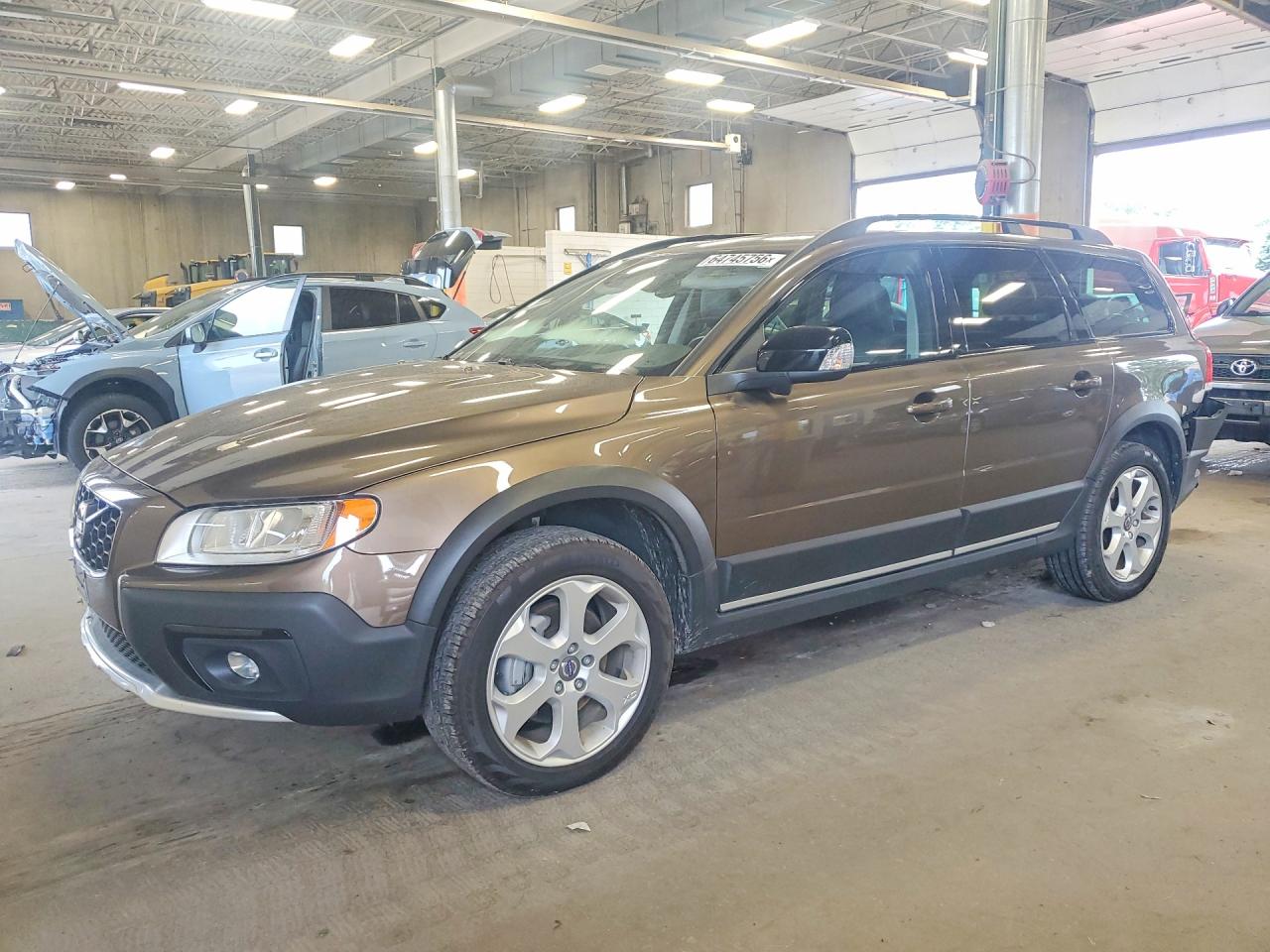 YV4612NX8G1268014 · 2016 VOLVO XC70