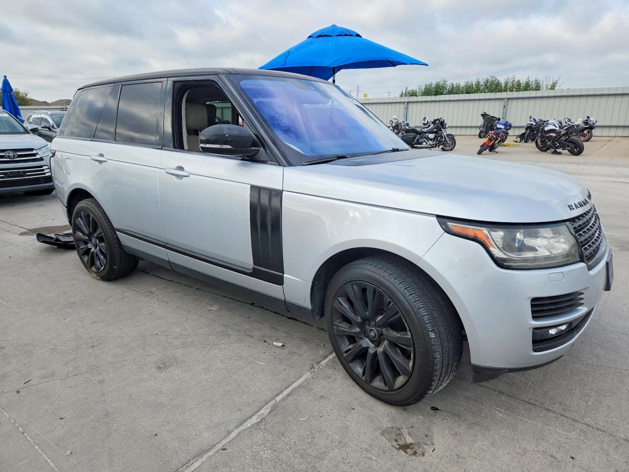 SALGS2FE2HA349165 · 2017 LAND ROVER RANGE ROVER · 4/13