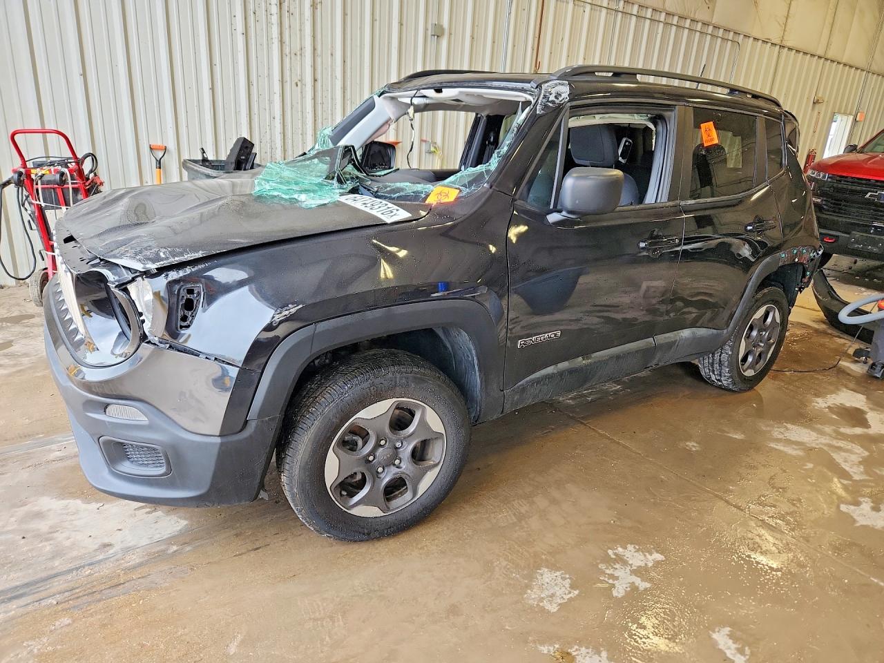 ZACCJBAB6JPH04611 · 2018 JEEP RENEGADE