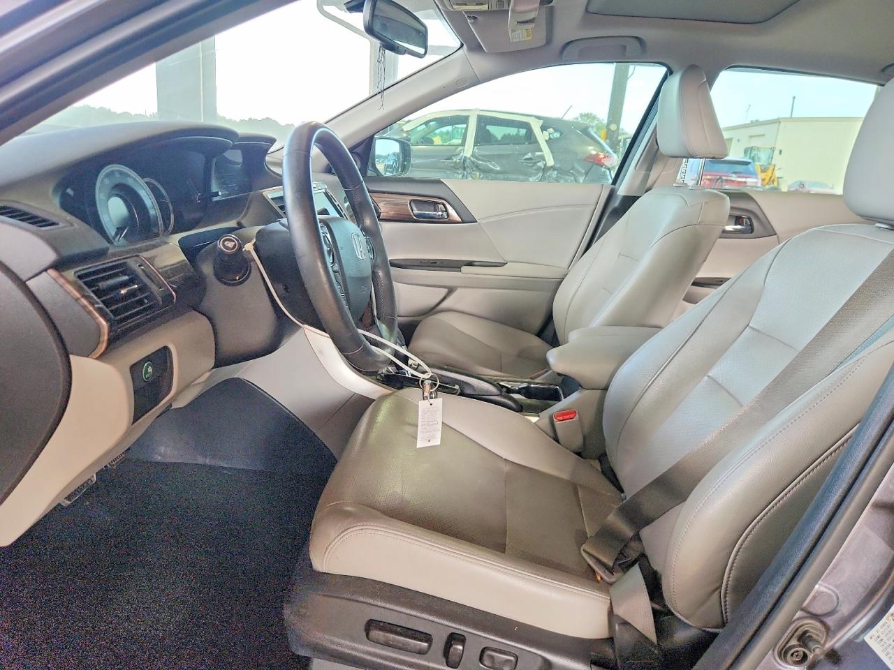 1HGCR2F80HA168532 · 2017 HONDA ACCORD · 7/12