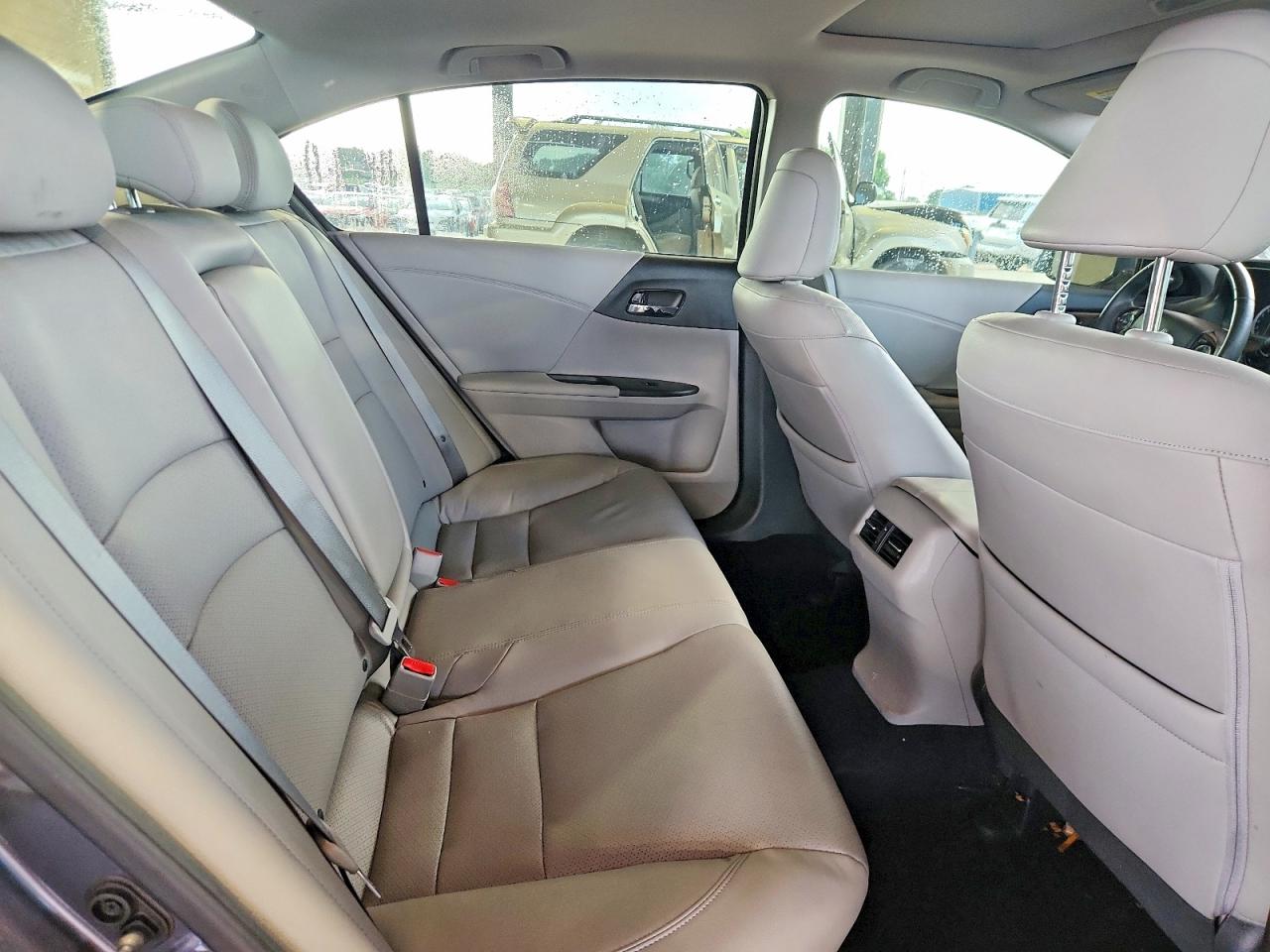 1HGCR2F80HA168532 · 2017 HONDA ACCORD · 10/12