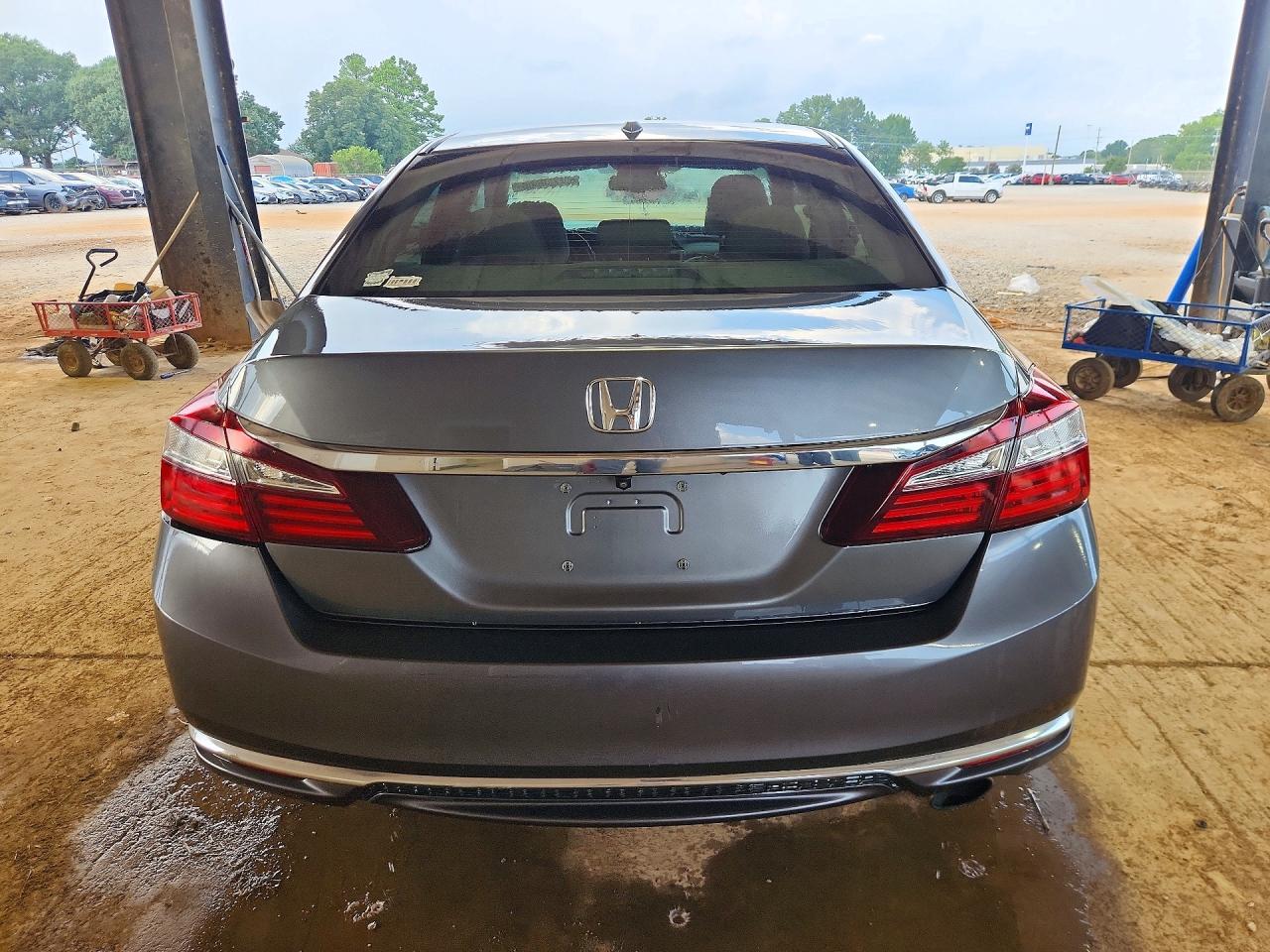 1HGCR2F80HA168532 · 2017 HONDA ACCORD · 6/12