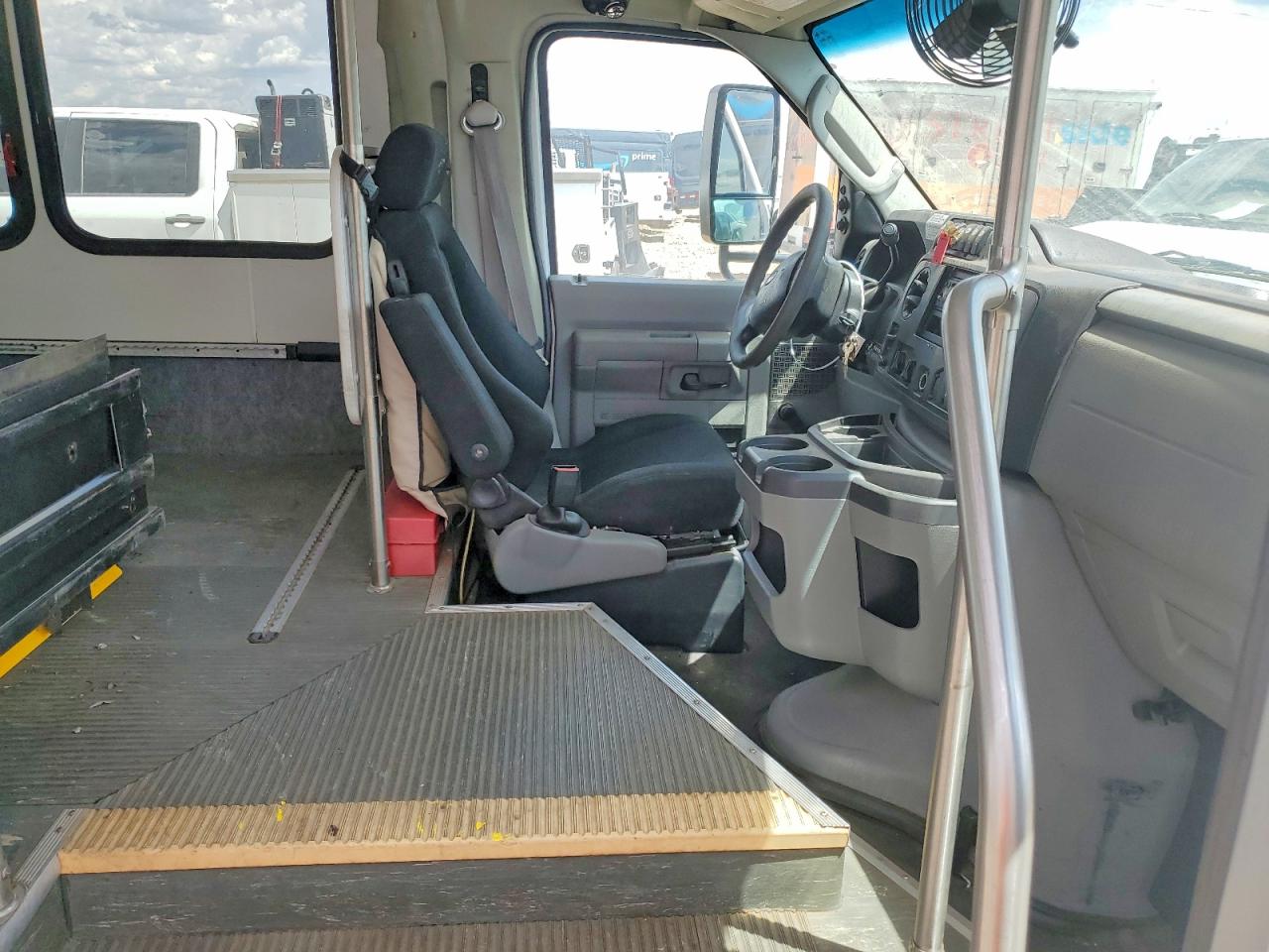 1FDFE4FS9CDB30251 · 2012 FORD ECONOLINE · 5/10