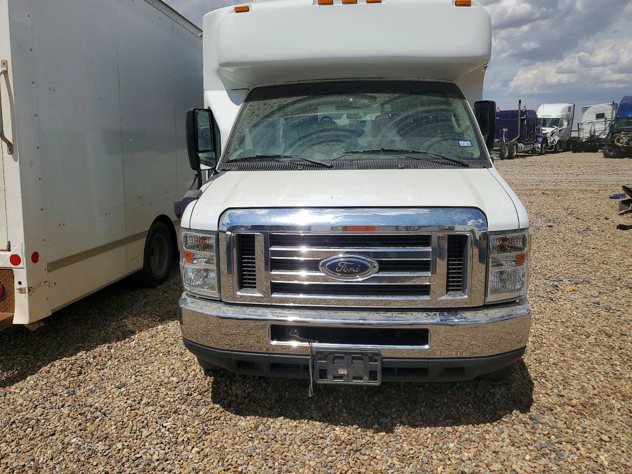 1FDFE4FS9CDB30251 · 2012 FORD ECONOLINE · 9/10
