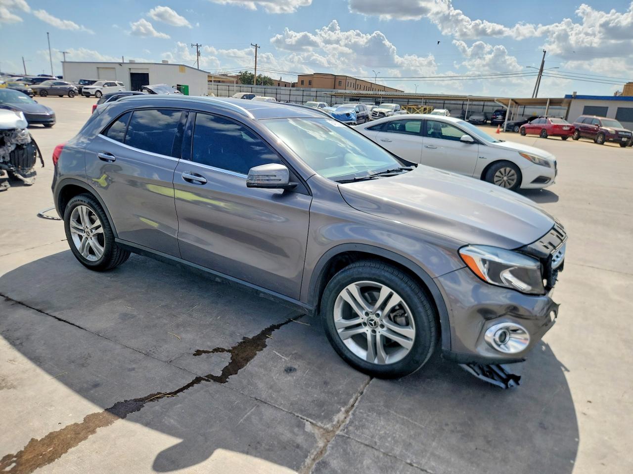 WDCTG4EB4JJ398569 · 2018 MERCEDES-BENZ GLA · 4/13