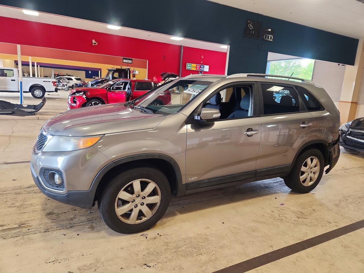 5XYKTDA14BG046989 · 2011 KIA SORENTO