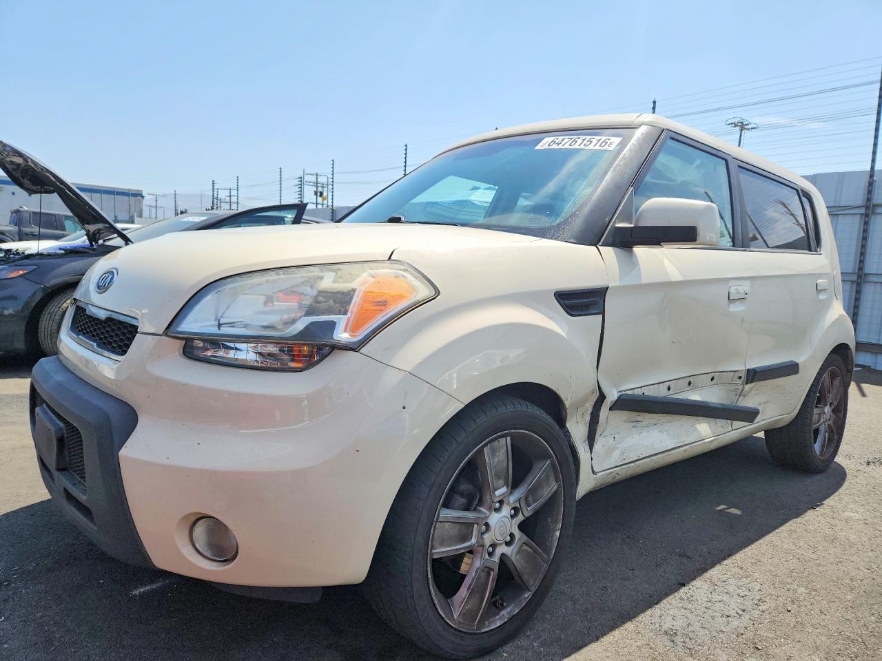 KNDJT2A28A7049589 · 2010 KIA SOUL