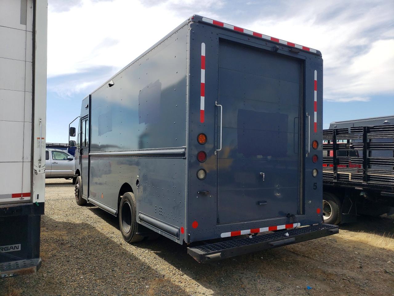 4UZAC2EA8MCMN0004 · 2021 FREIGHTLINER MT45 CHASSIS · 2/14
