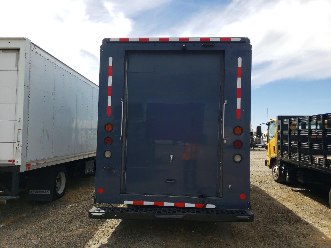 4UZAC2EA8MCMN0004 · 2021 FREIGHTLINER MT45 CHASSIS · 6/14