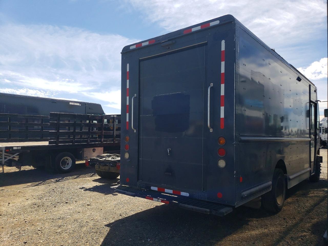 4UZAC2EA4MCML1014 · 2021 FREIGHTLINER MT45 CHASSIS · 3/13