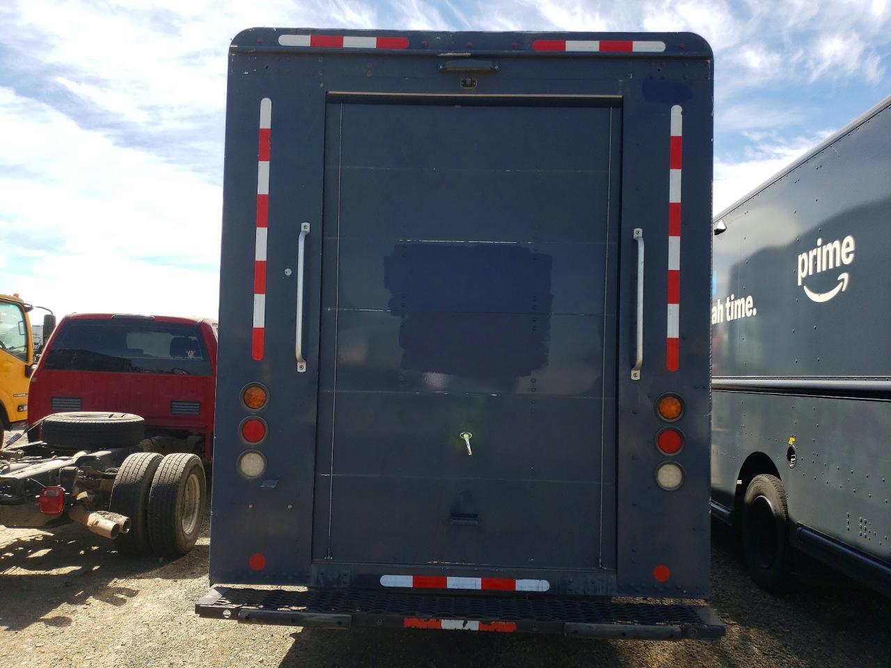 4UZAC2EA4MCML1014 · 2021 FREIGHTLINER MT45 CHASSIS · 6/13