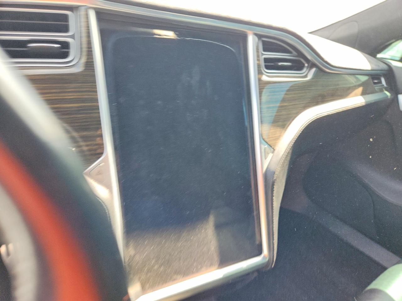 5YJSA1E49GF124982 · 2016 TESLA MODEL S · 9/13