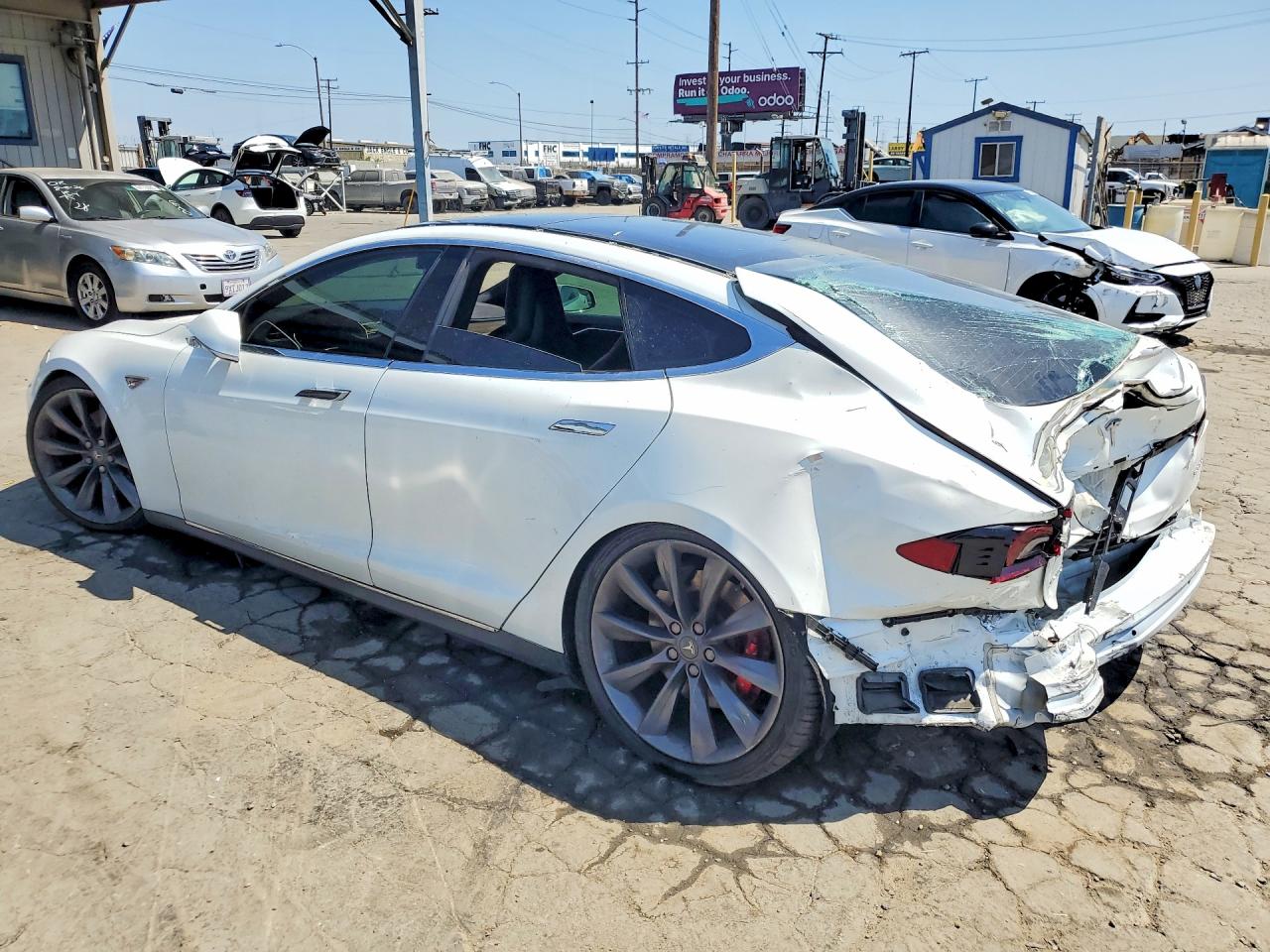 5YJSA1E49GF124982 · 2016 TESLA MODEL S · 2/13