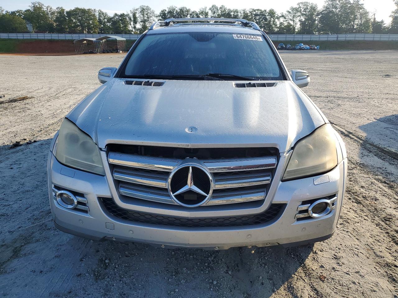 4JGBF86E09A504592 · 2009 MERCEDES-BENZ GL · 5/13
